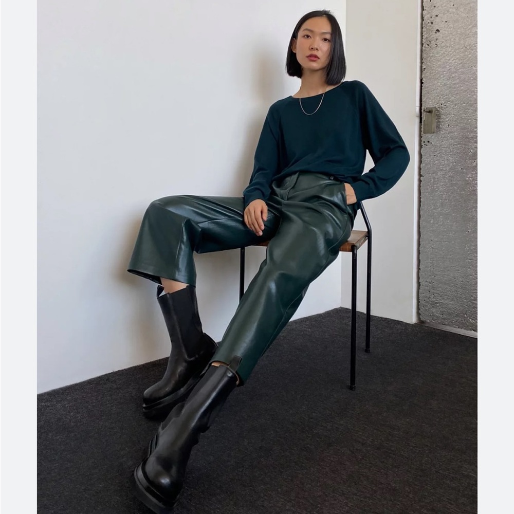 Aritzia Babaton Command Cropped Faux Leather Green Pant